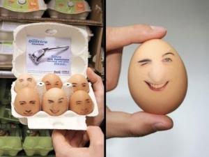 eieren met daarop een gezichtje