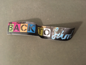 een sticker met kreukels