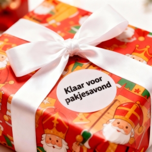 cadeautje met Sinterklaassticker